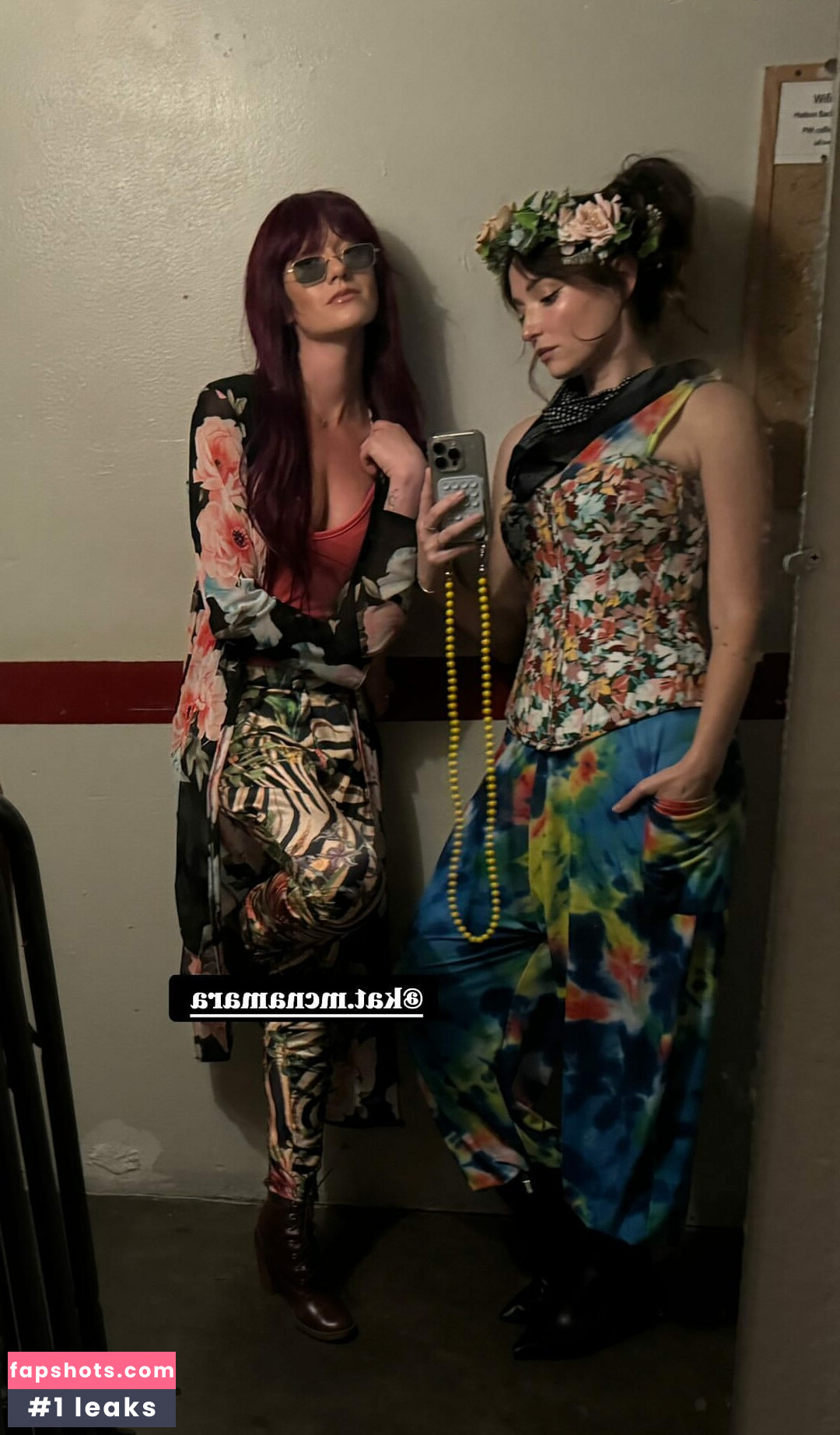 Milana Vayntrub gallery photo #103