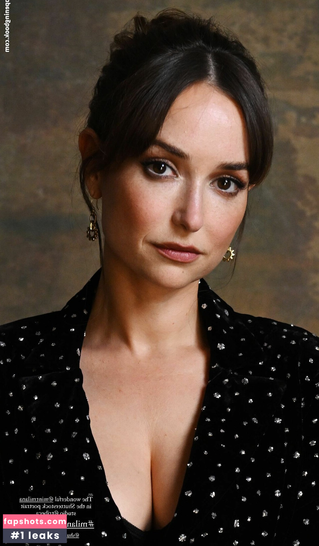 Milana Vayntrub gallery photo #146