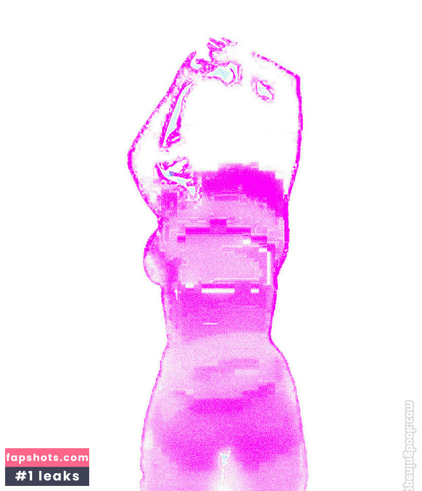 Milana Vayntrub gallery photo #214