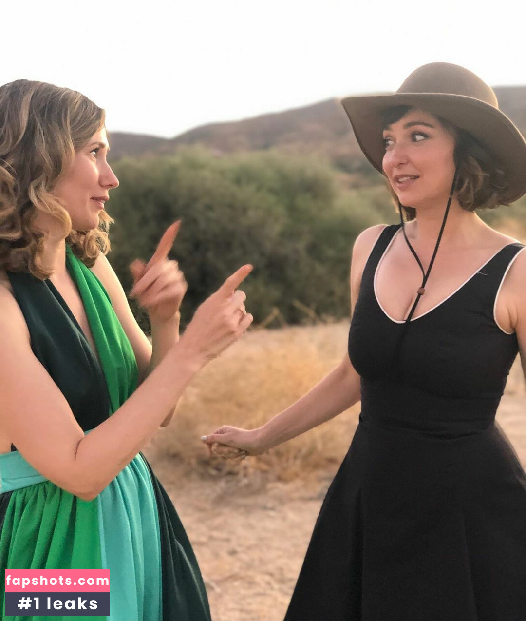 Milana Vayntrub gallery photo #237