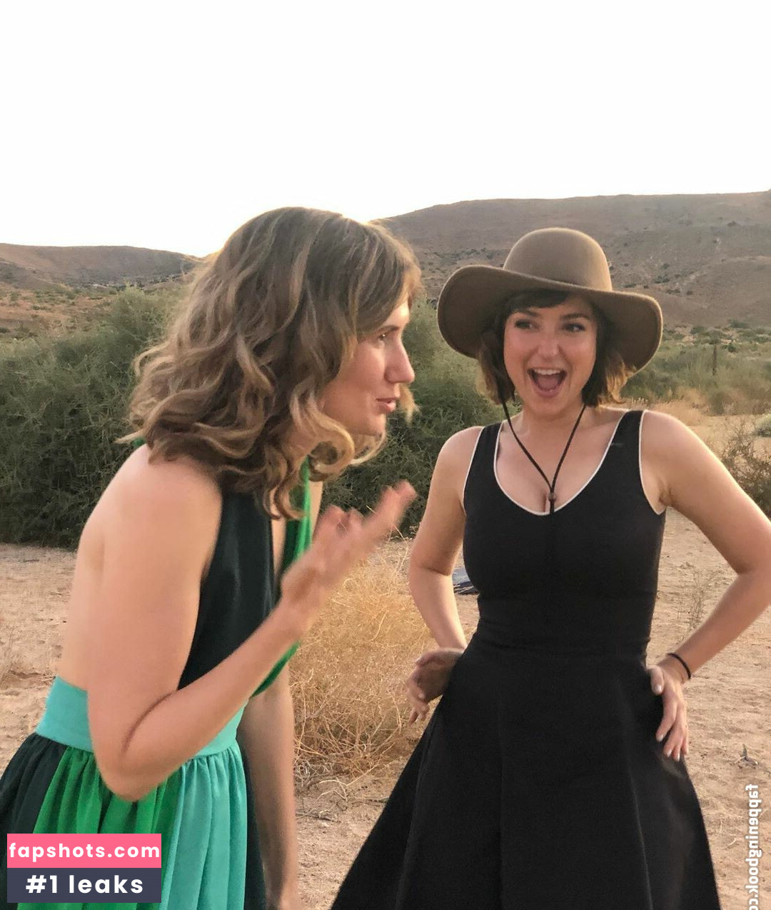 Milana Vayntrub gallery photo #238