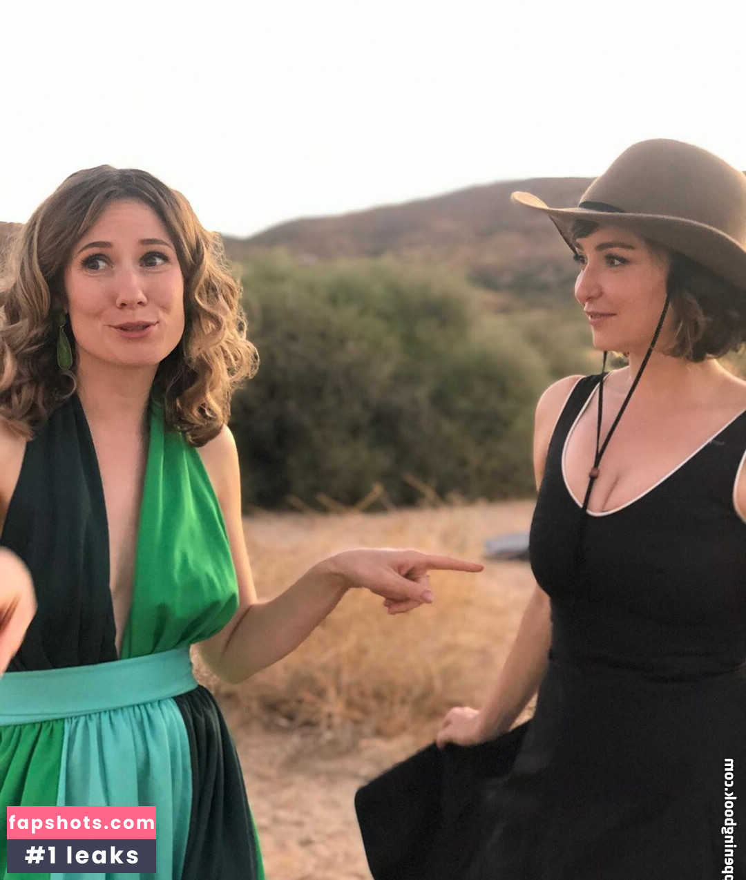 Milana Vayntrub gallery photo #241