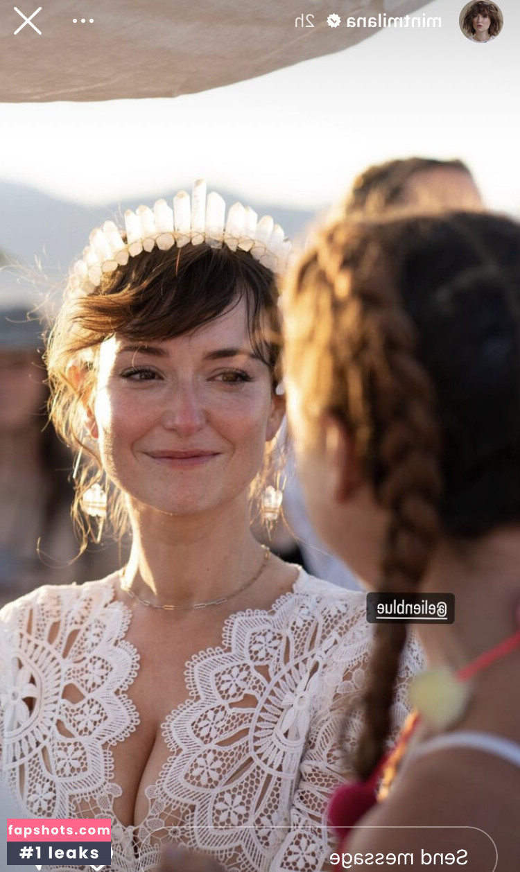 Milana Vayntrub gallery photo #262