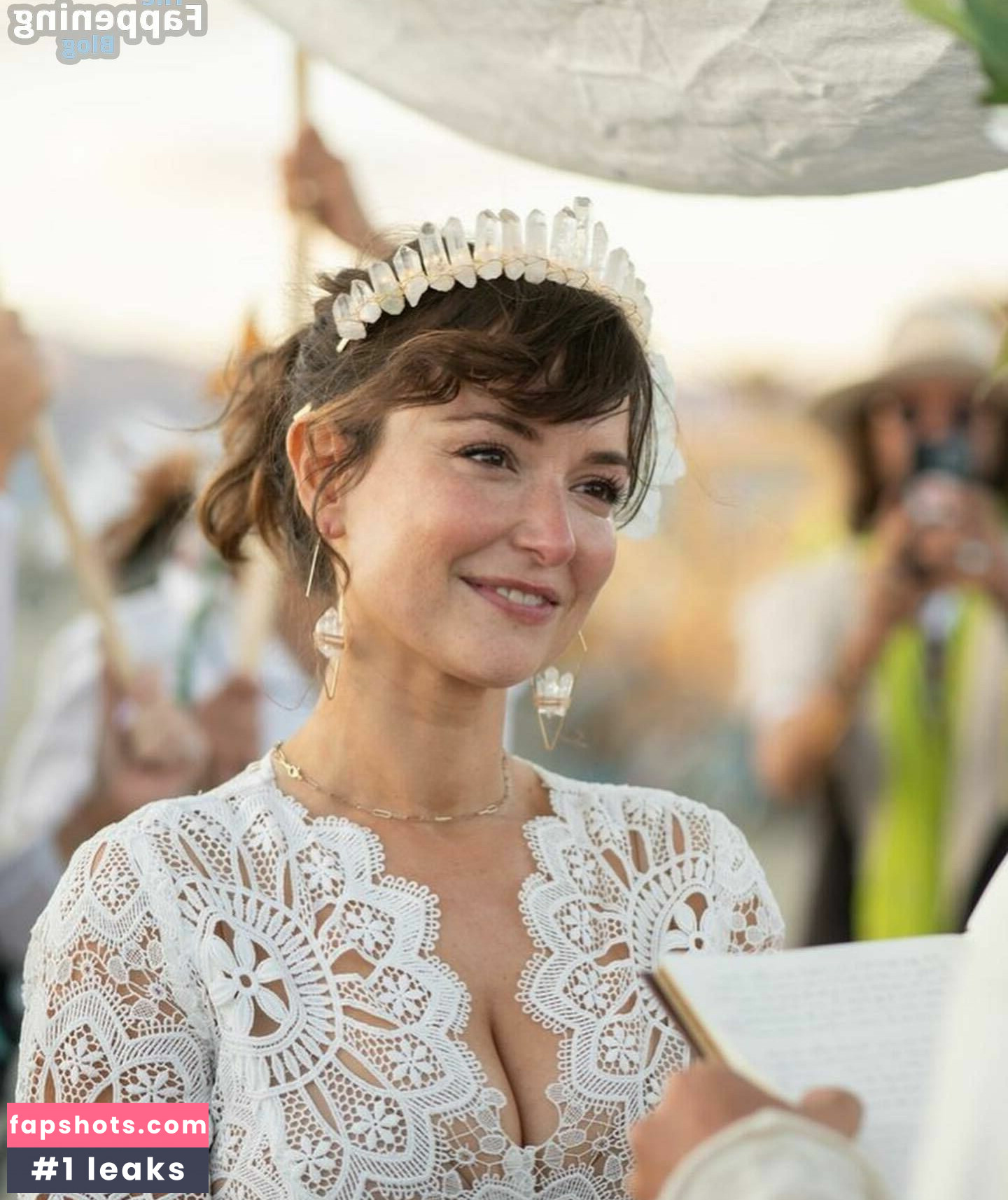 Milana Vayntrub gallery photo #279