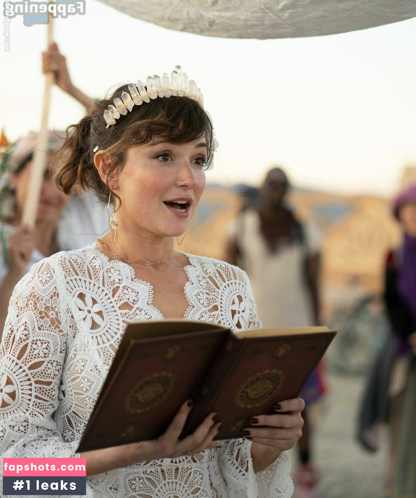 Milana Vayntrub gallery photo #280