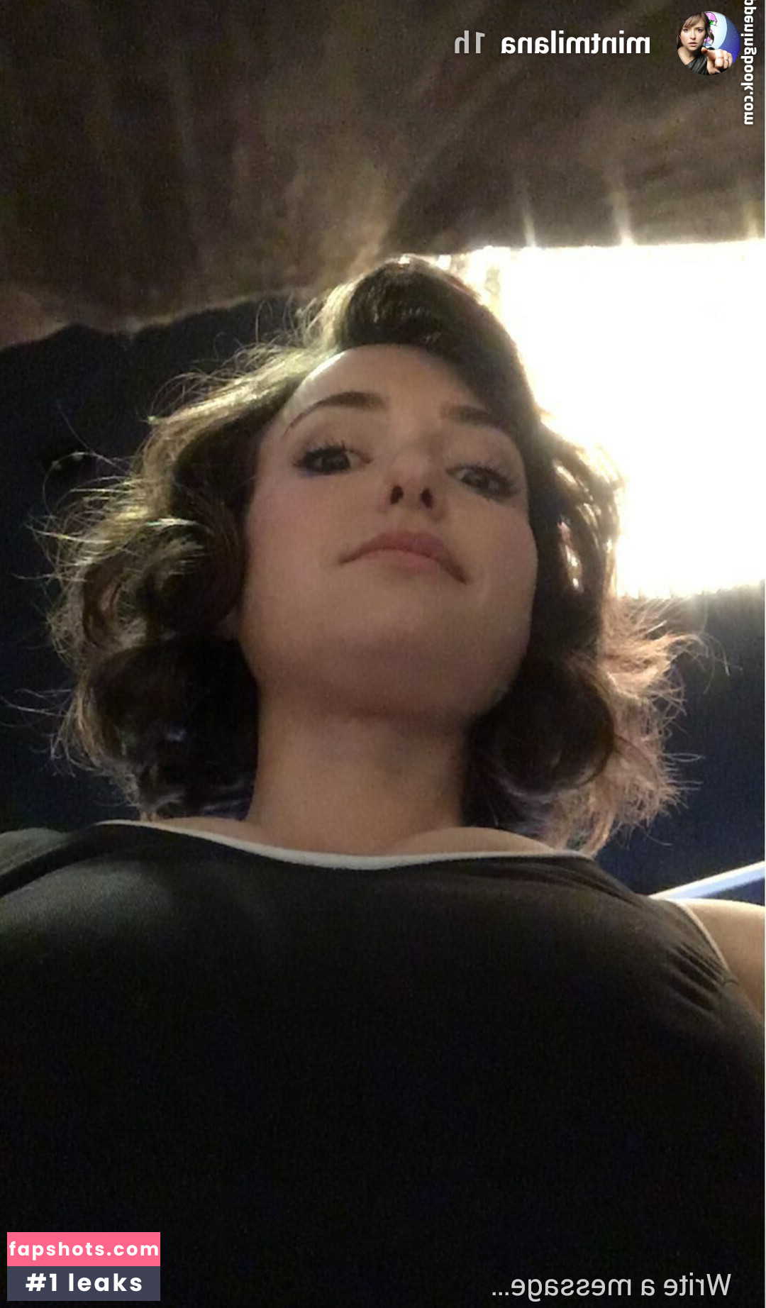 Milana Vayntrub gallery photo #412