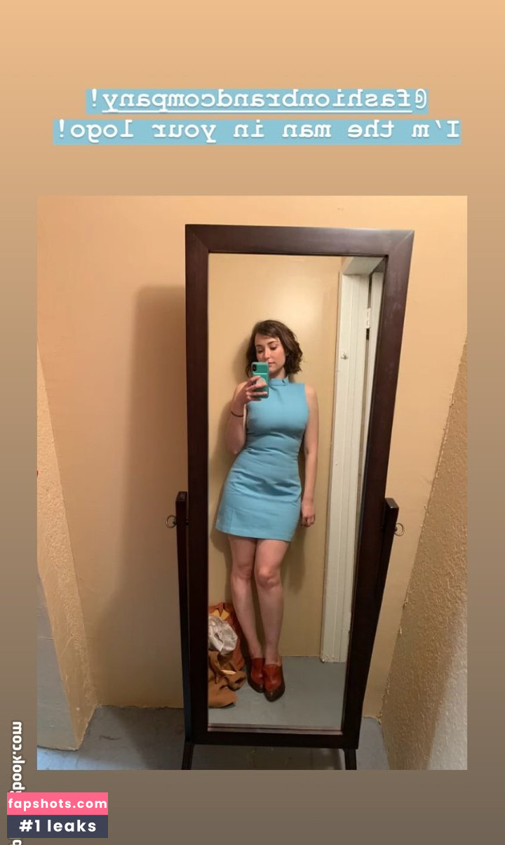 Milana Vayntrub gallery photo #467