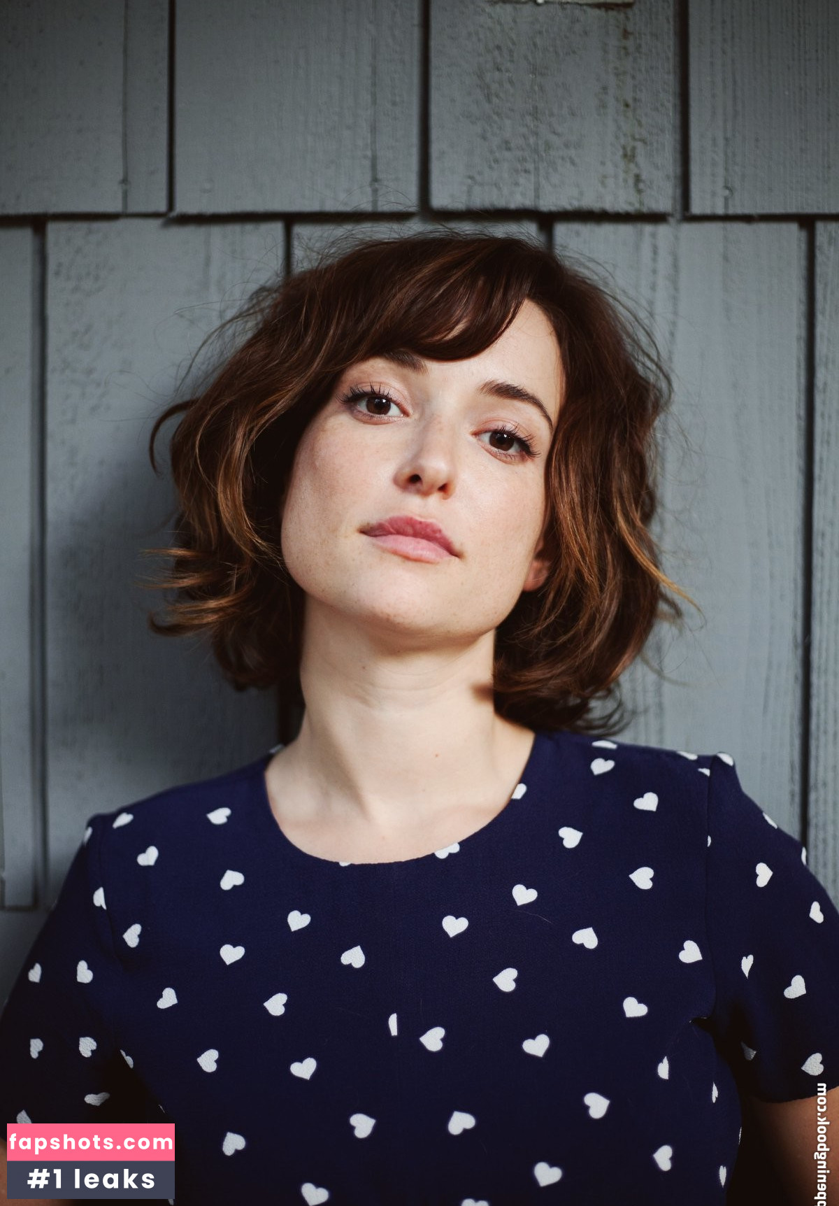 Milana Vayntrub gallery photo #473