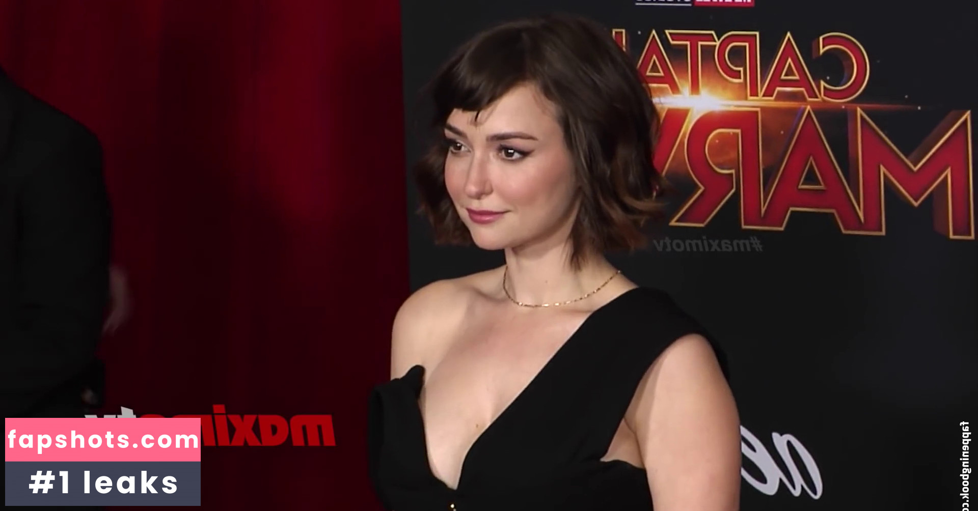 Milana Vayntrub gallery photo #486