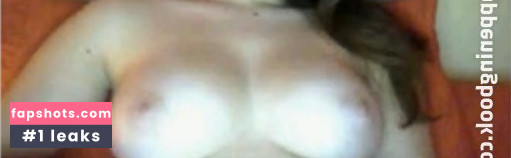 Milana Vayntrub gallery photo #514