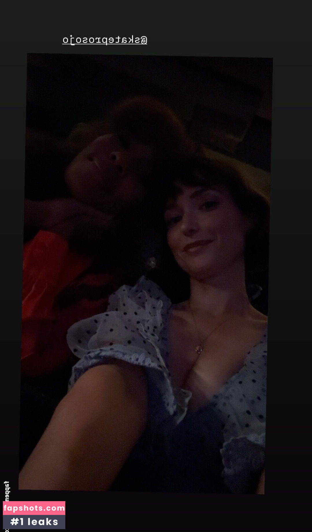 Milana Vayntrub gallery photo #9