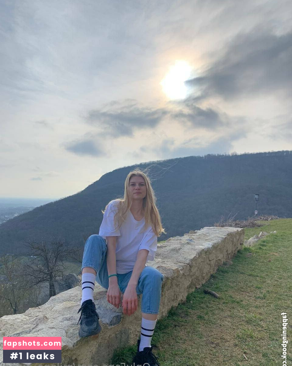 milana_wood gallery photo #4