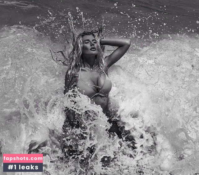 Milana Yuzhakova gallery photo #6