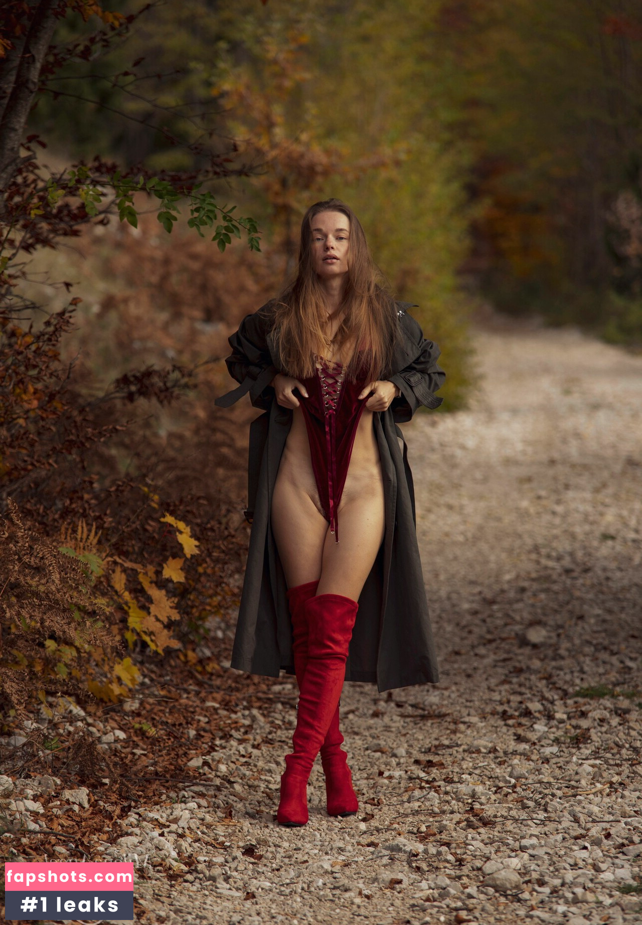 Milena D gallery photo #75