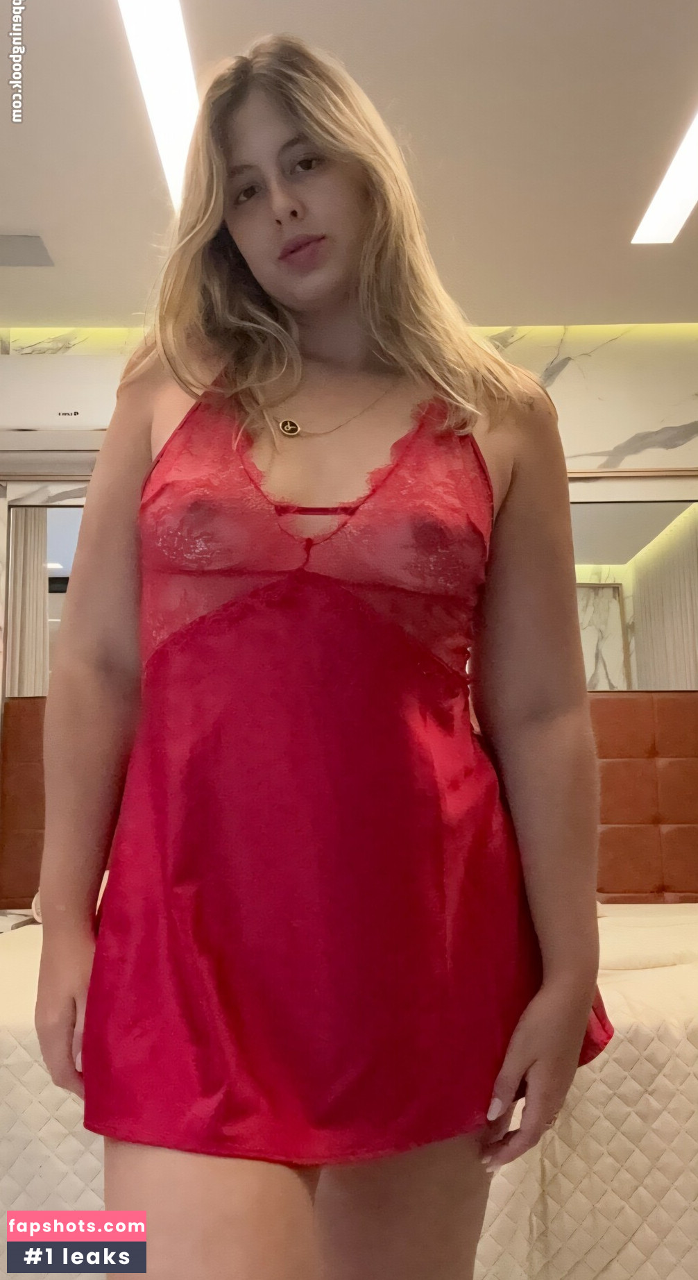 Milena Mariani gallery photo #23