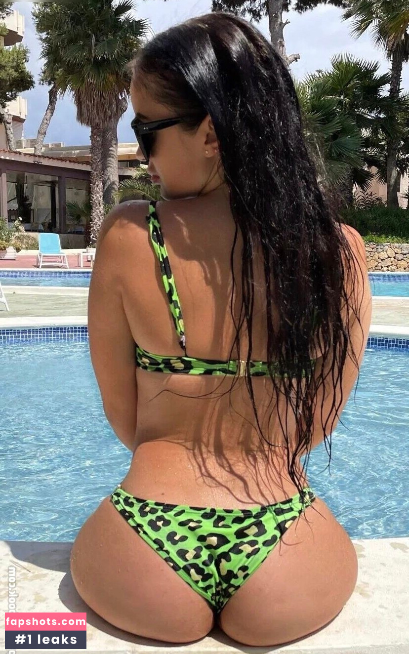 Milena Novacek nude babe gallery