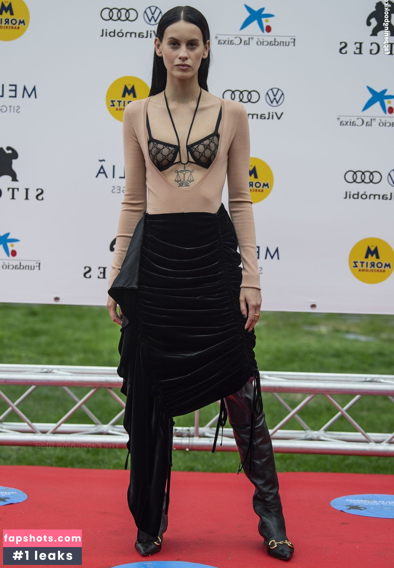 Milena Smith gallery photo #7