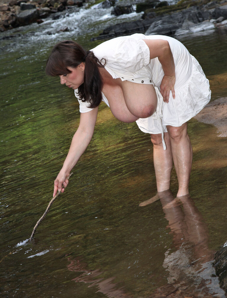 milena-velba gallery photo #15217