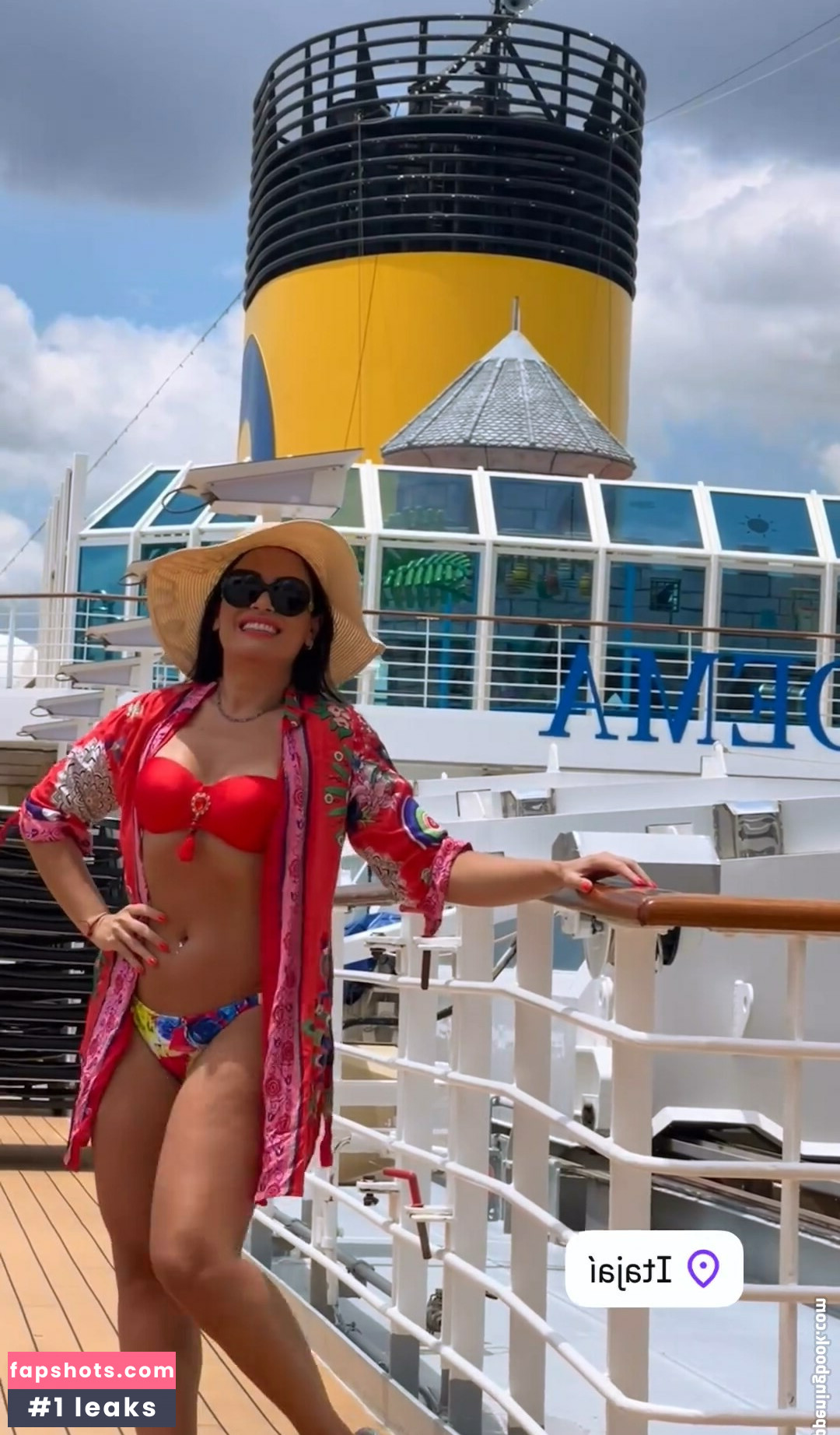 Milene Pavorô gallery photo #11