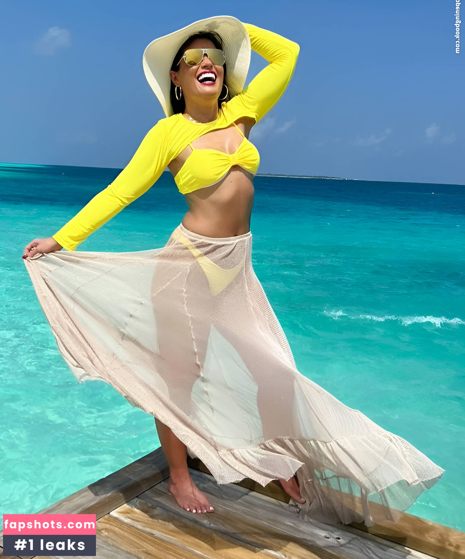 Milene Pavorô gallery photo #21