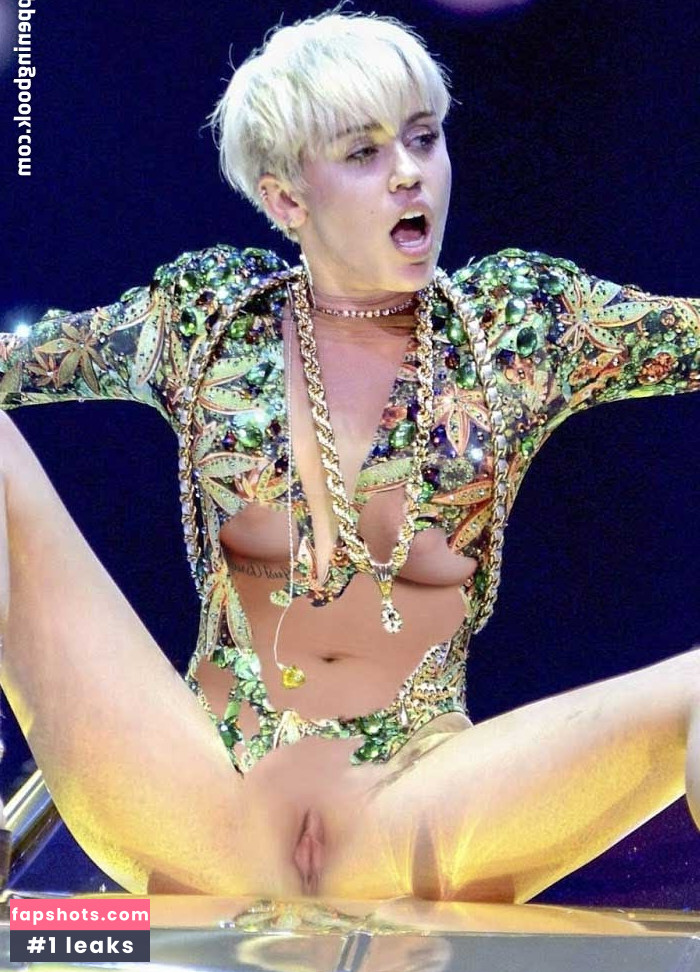 Miley Cyrus fakes gallery photo #19