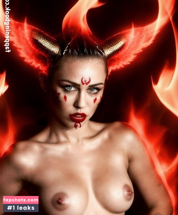 Miley Cyrus fakes gallery photo #25