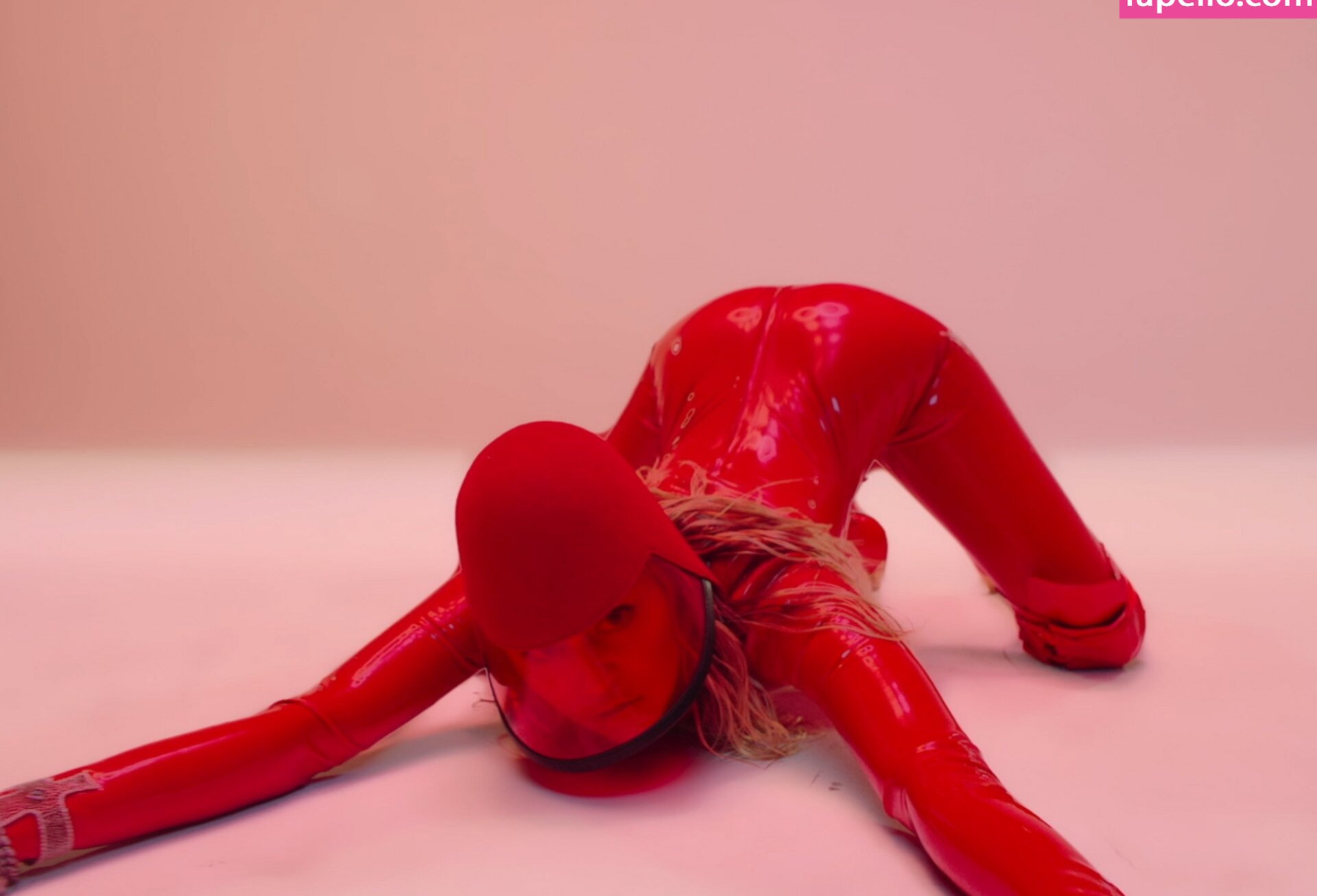 miley-cyrus gallery photo #1042