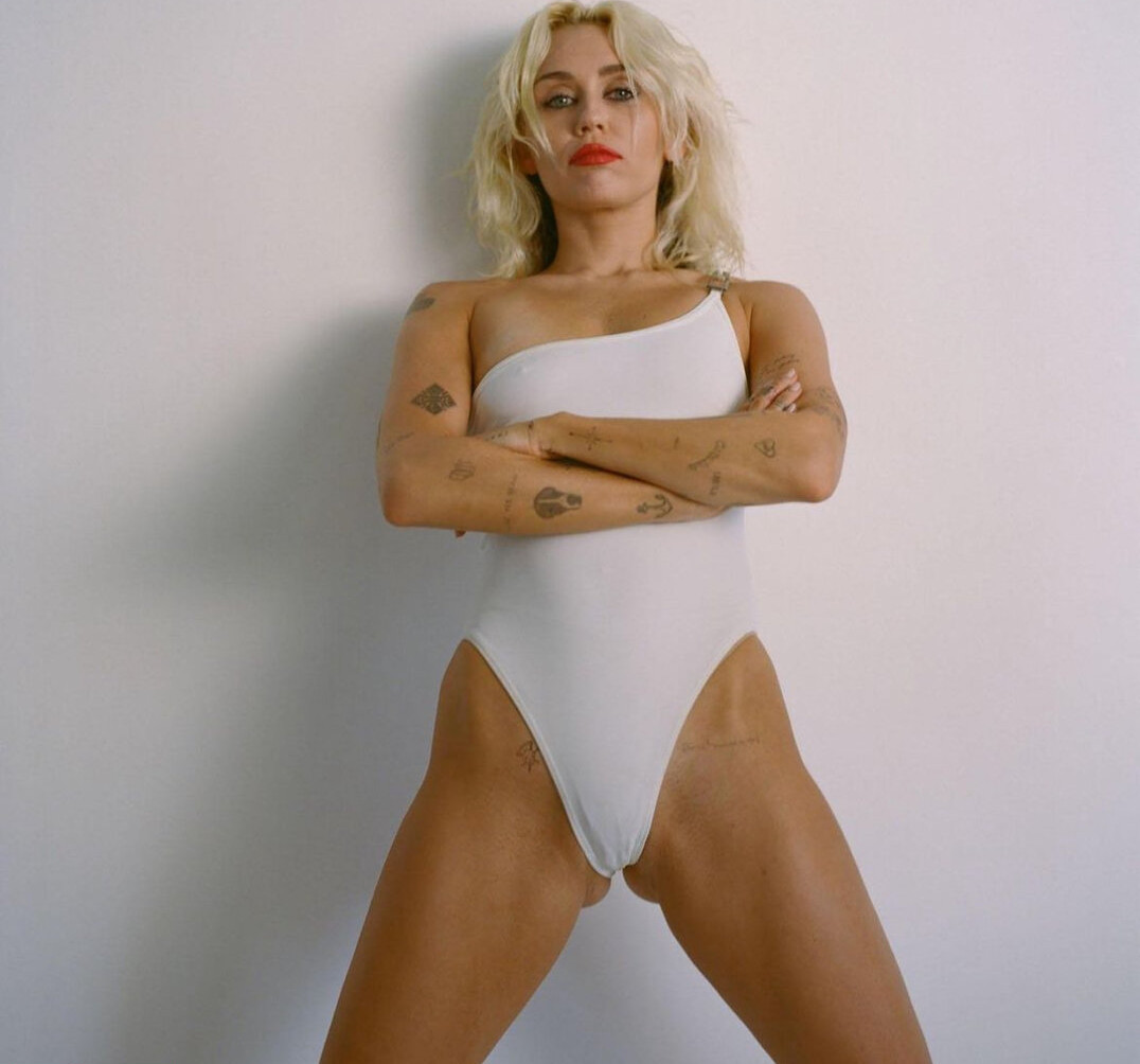 miley-cyrus gallery photo #1106