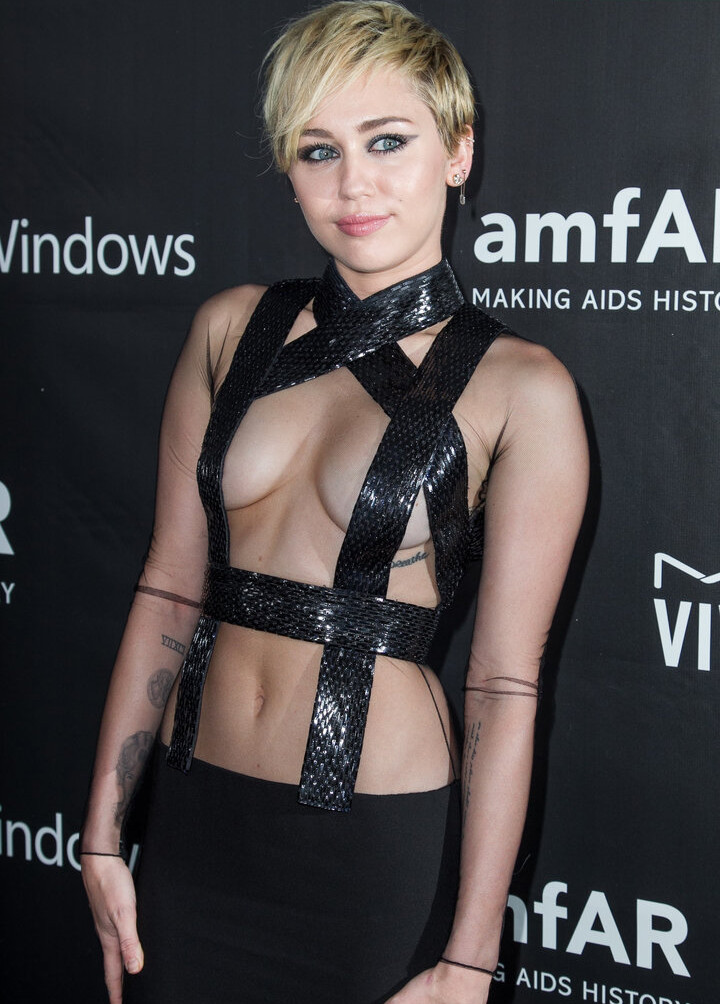 miley-cyrus gallery photo #1195