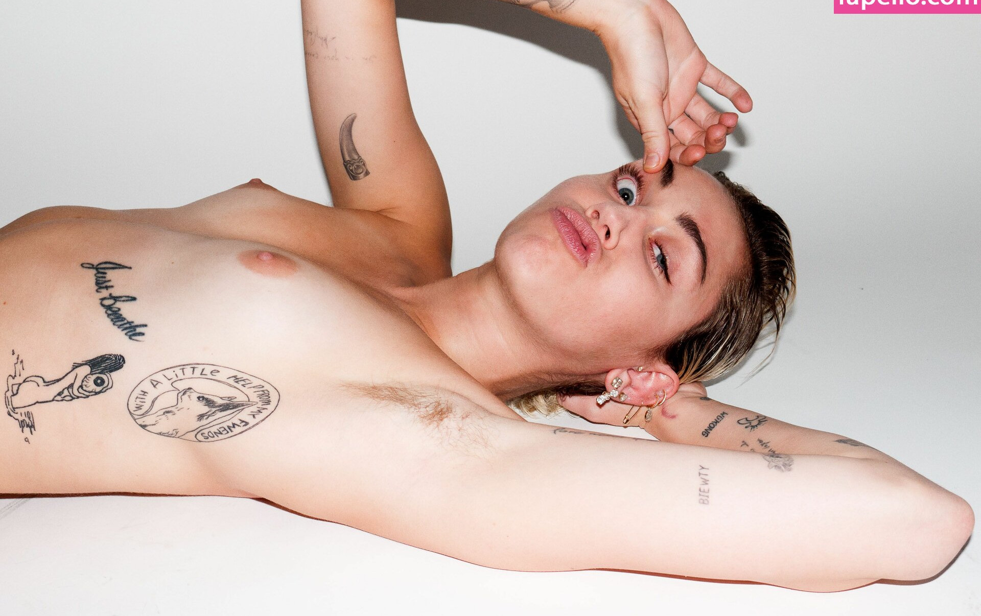 miley-cyrus gallery photo #1206