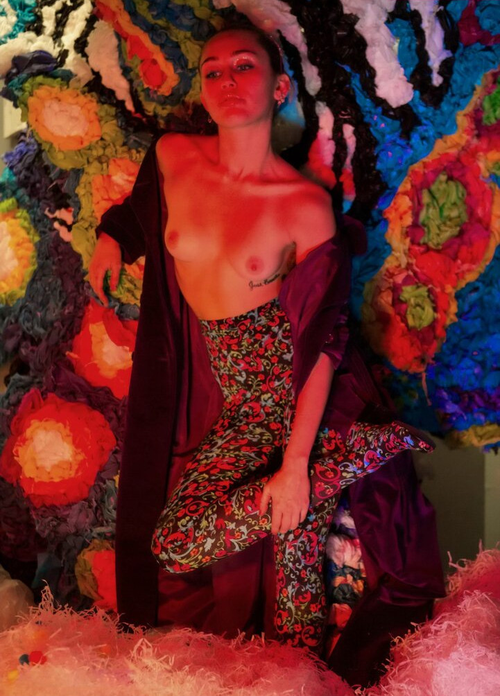 miley-cyrus gallery photo #1215