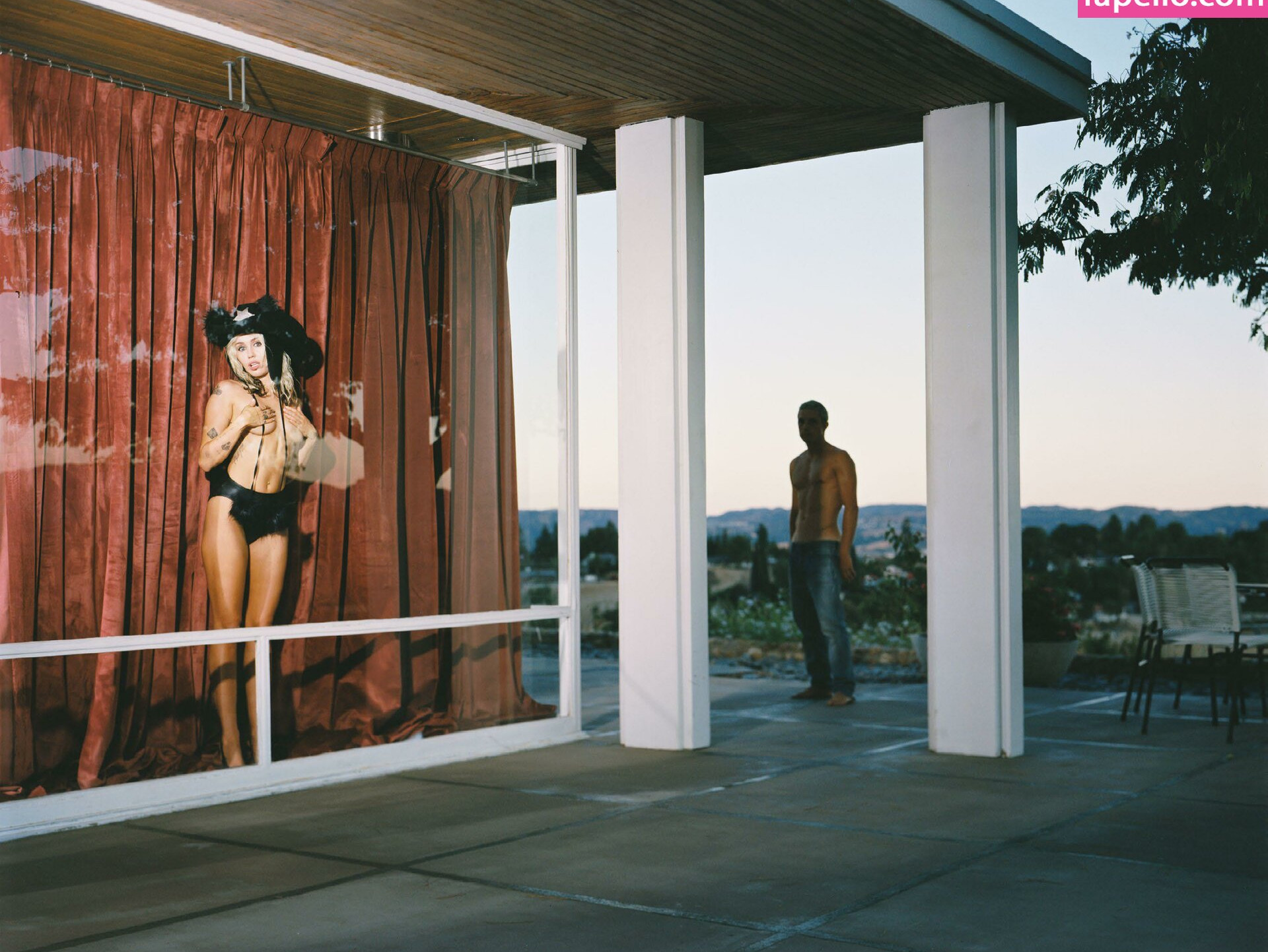 miley-cyrus gallery photo #1218