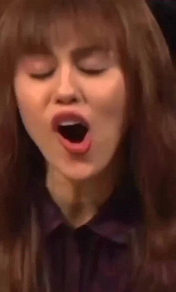 miley-cyrus gallery photo #1292