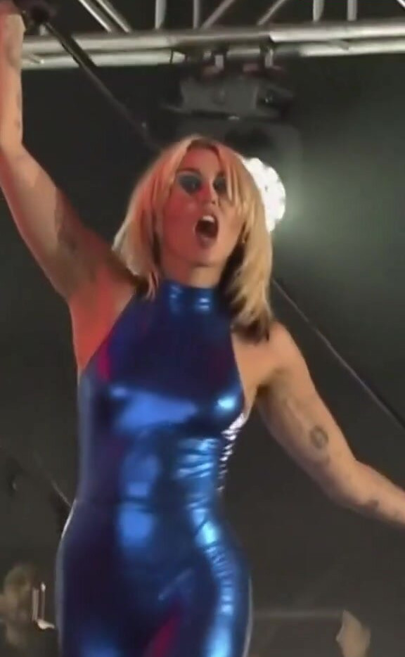 miley-cyrus gallery photo #1473