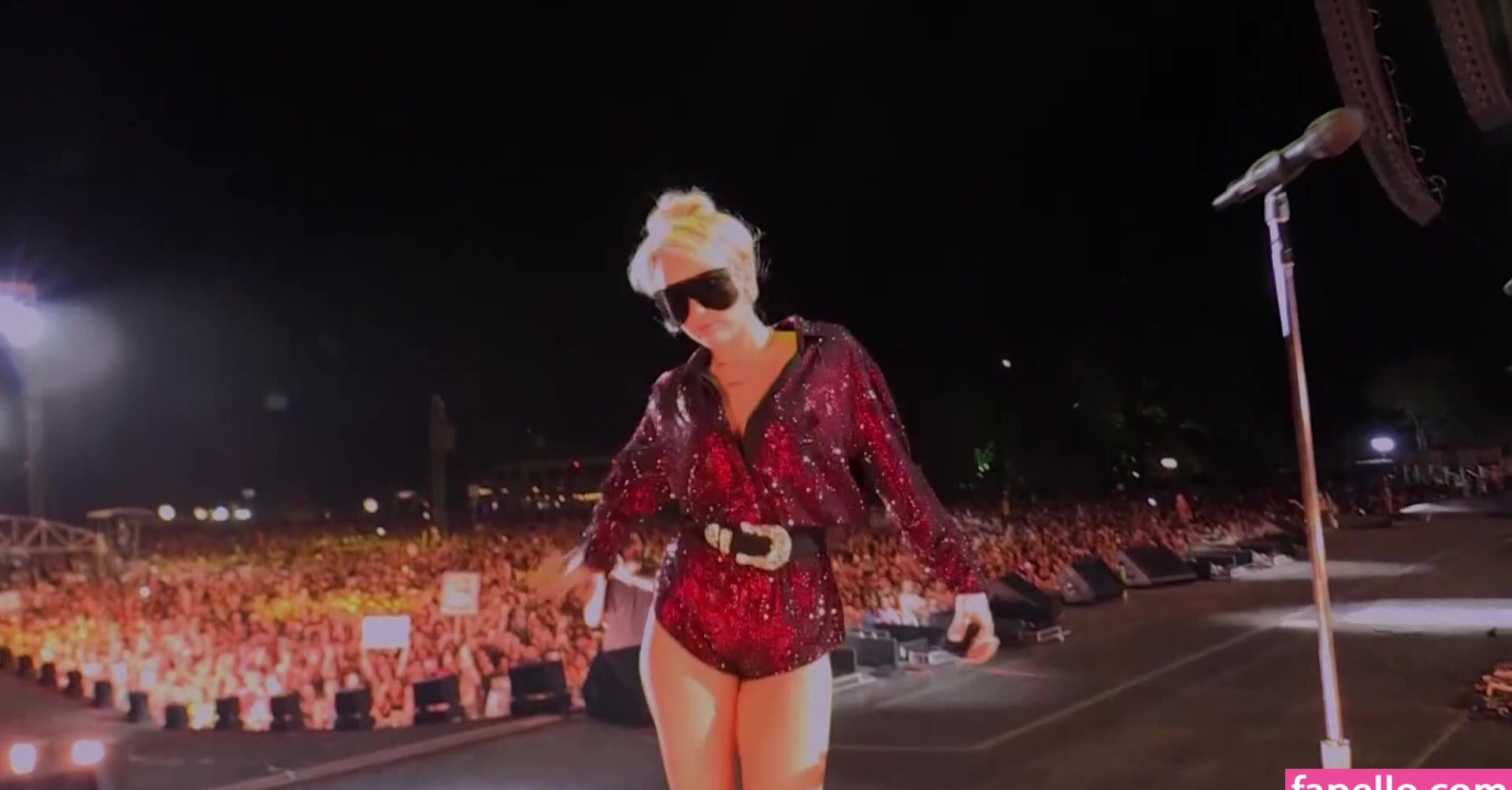 miley-cyrus gallery photo #1479