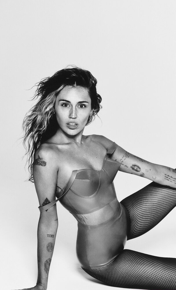 miley-cyrus gallery photo #1494