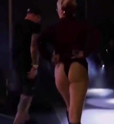 miley-cyrus gallery photo #1495