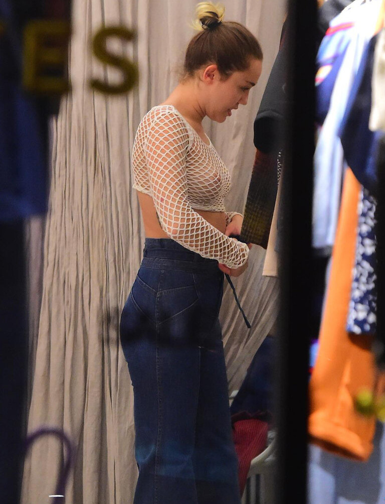 miley-cyrus gallery photo #1509