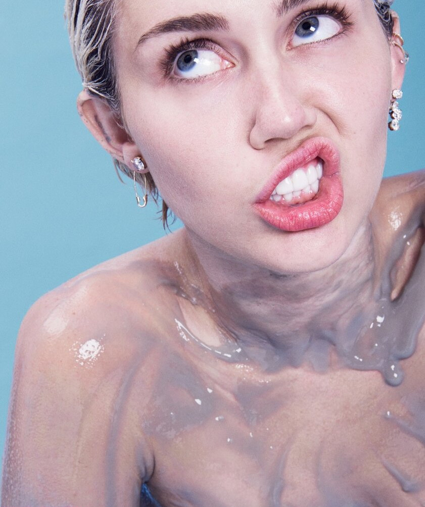 miley-cyrus gallery photo #1524