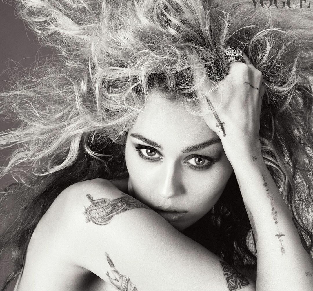 miley-cyrus gallery photo #1533