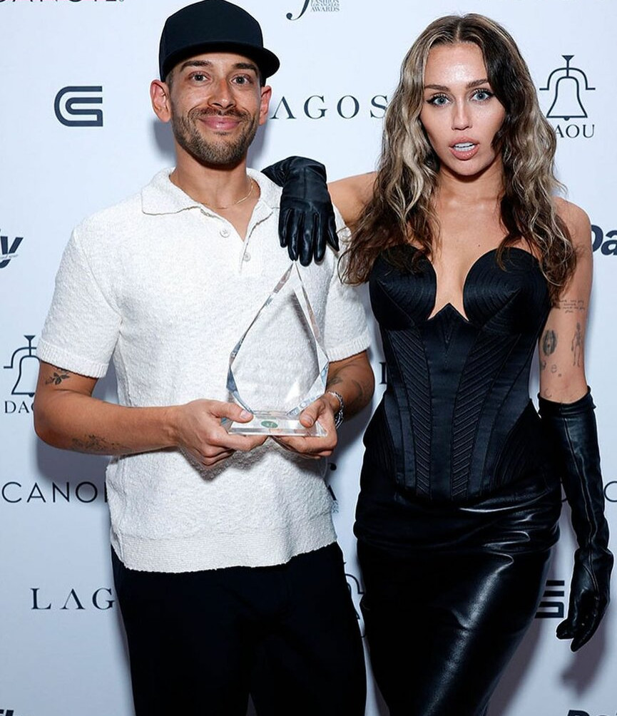 miley-cyrus gallery photo #1578