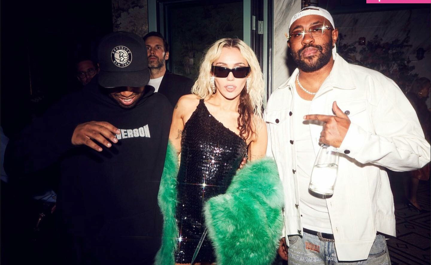 miley-cyrus gallery photo #1605