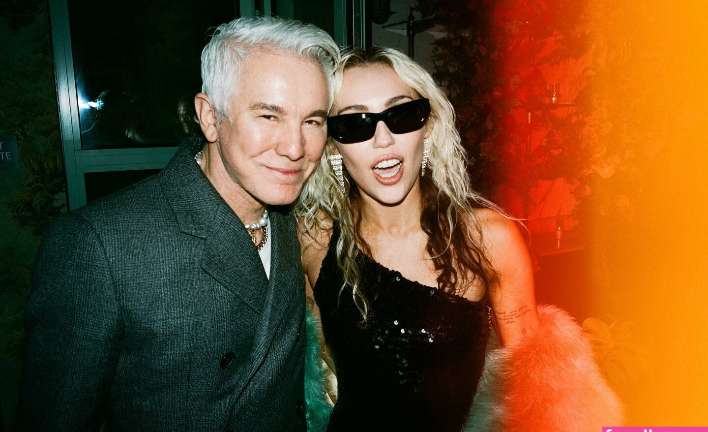 miley-cyrus gallery photo #1609