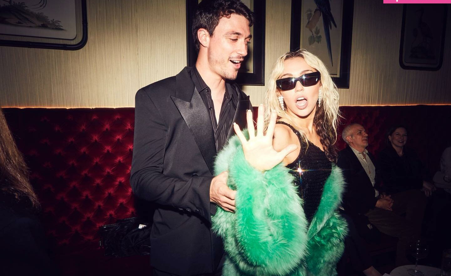 miley-cyrus gallery photo #1611