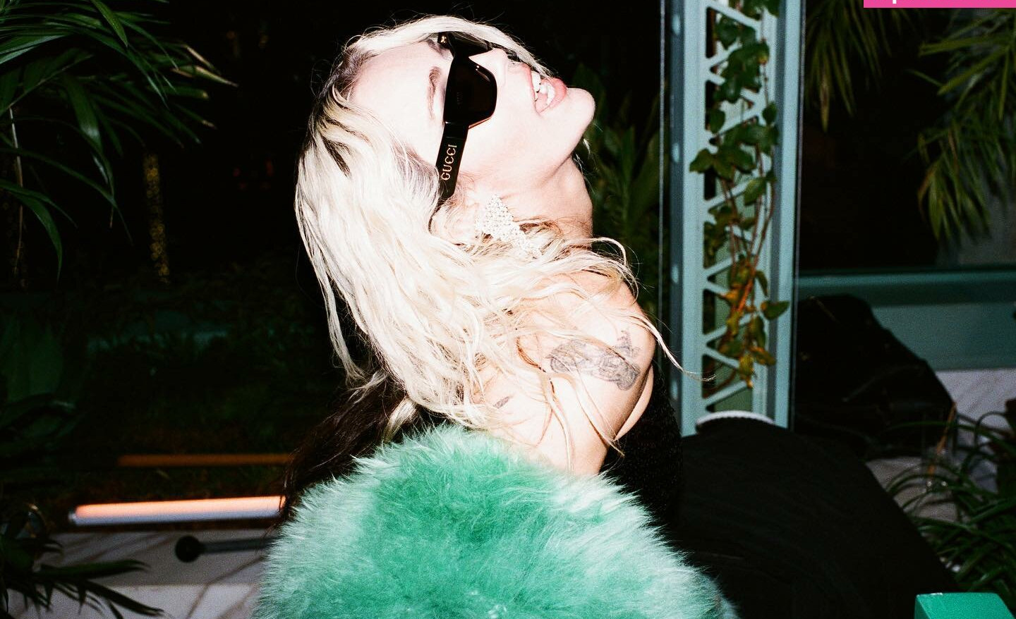 miley-cyrus gallery photo #1612