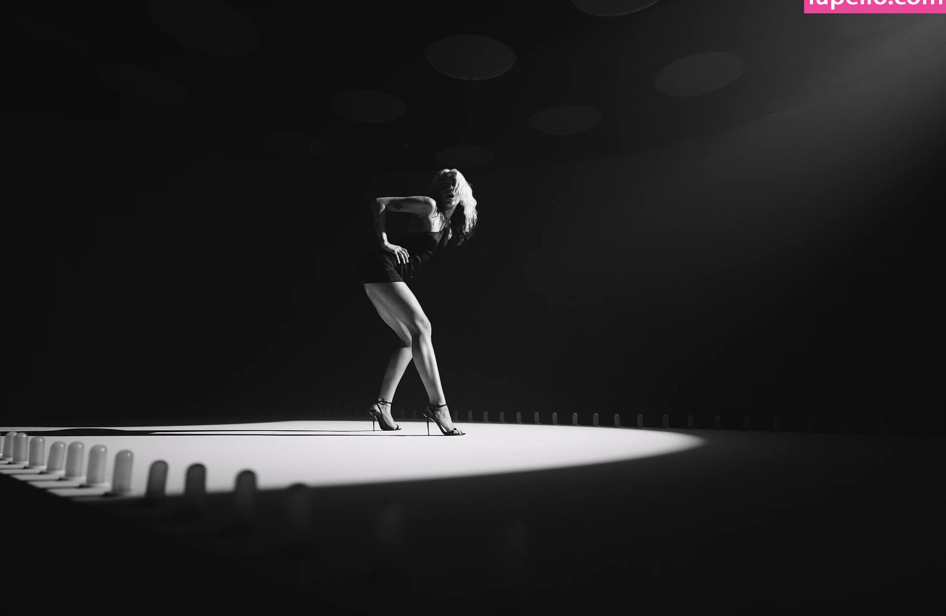 miley-cyrus gallery photo #1616