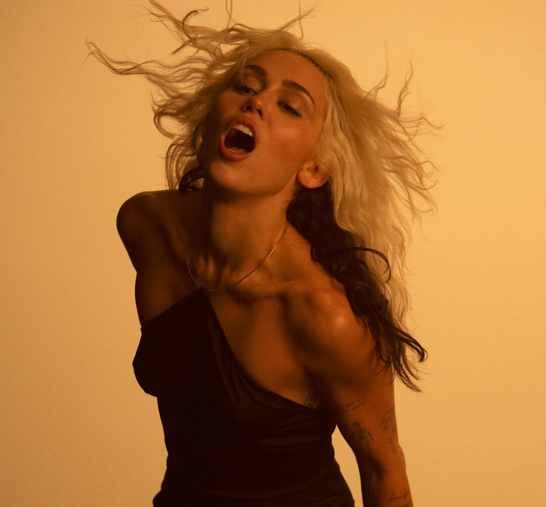 miley-cyrus gallery photo #1617