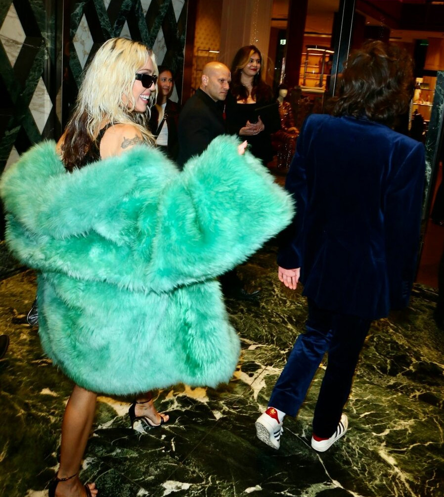 miley-cyrus gallery photo #1628