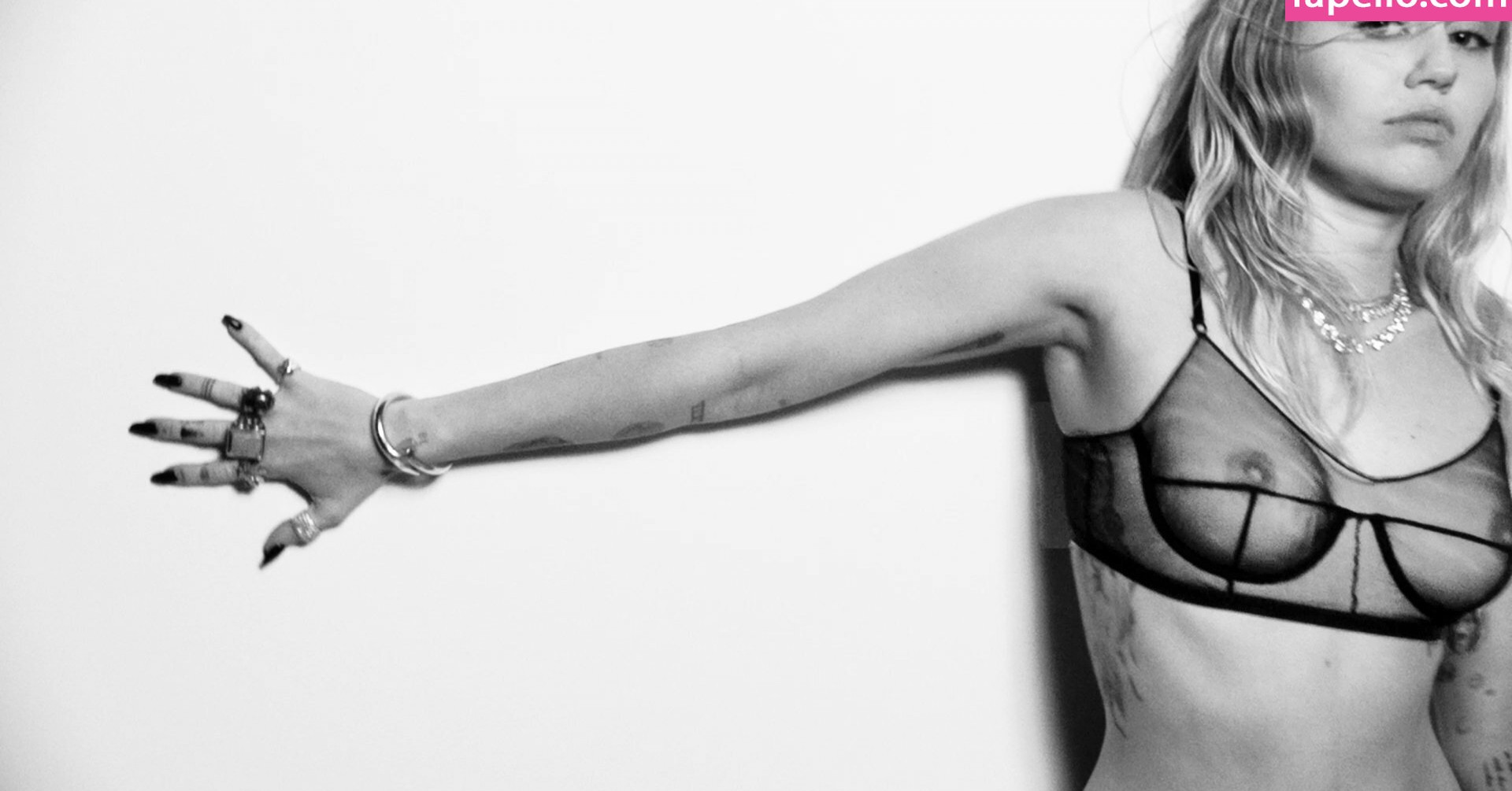 miley-cyrus gallery photo #1639