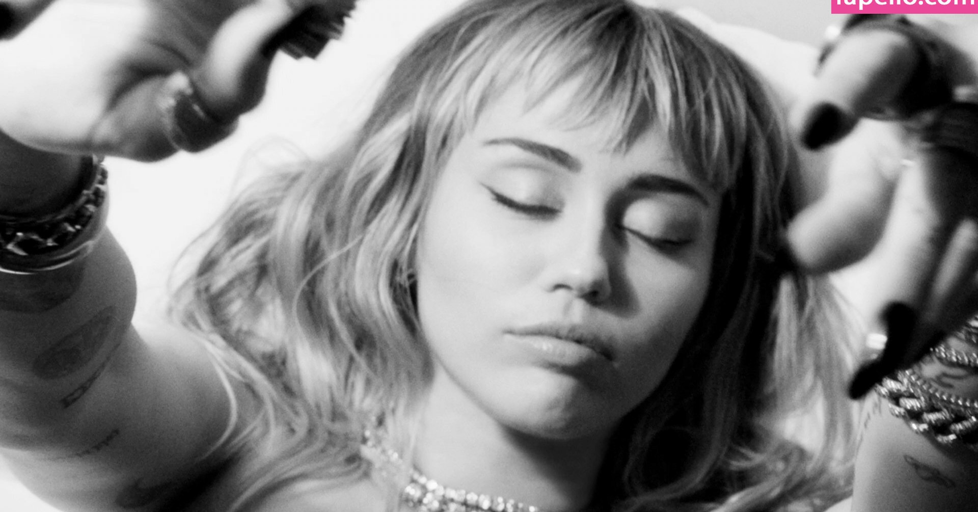 miley-cyrus gallery photo #1651